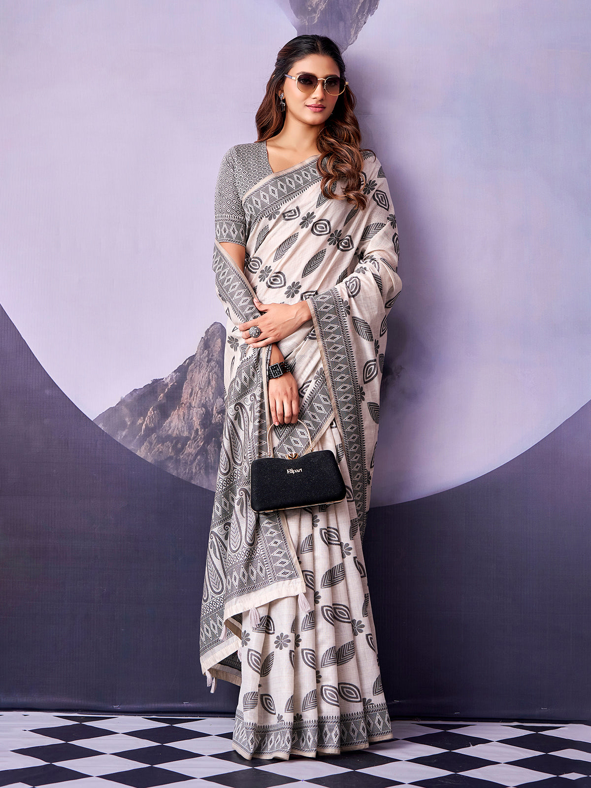 Elegant off white printed saree for women
