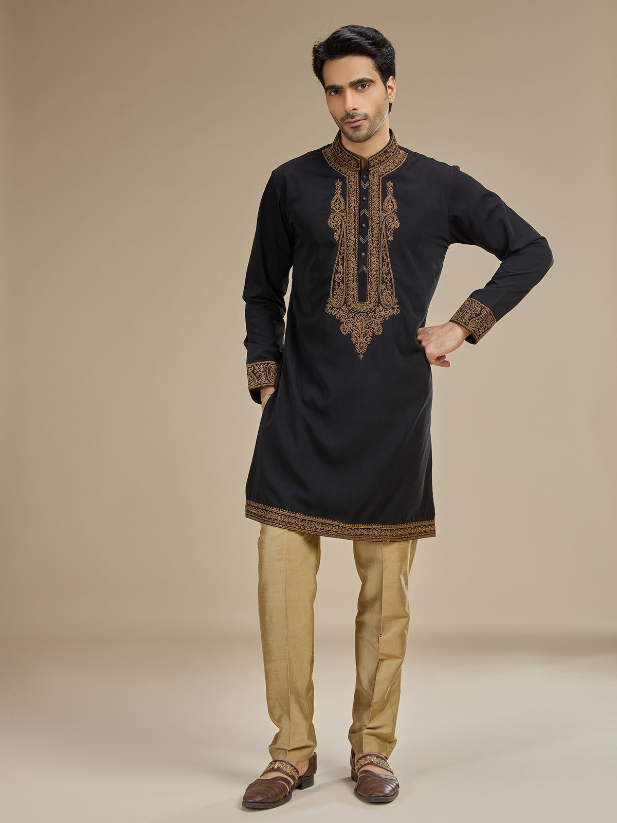 Black men mughal paisley zari kurta pajama
