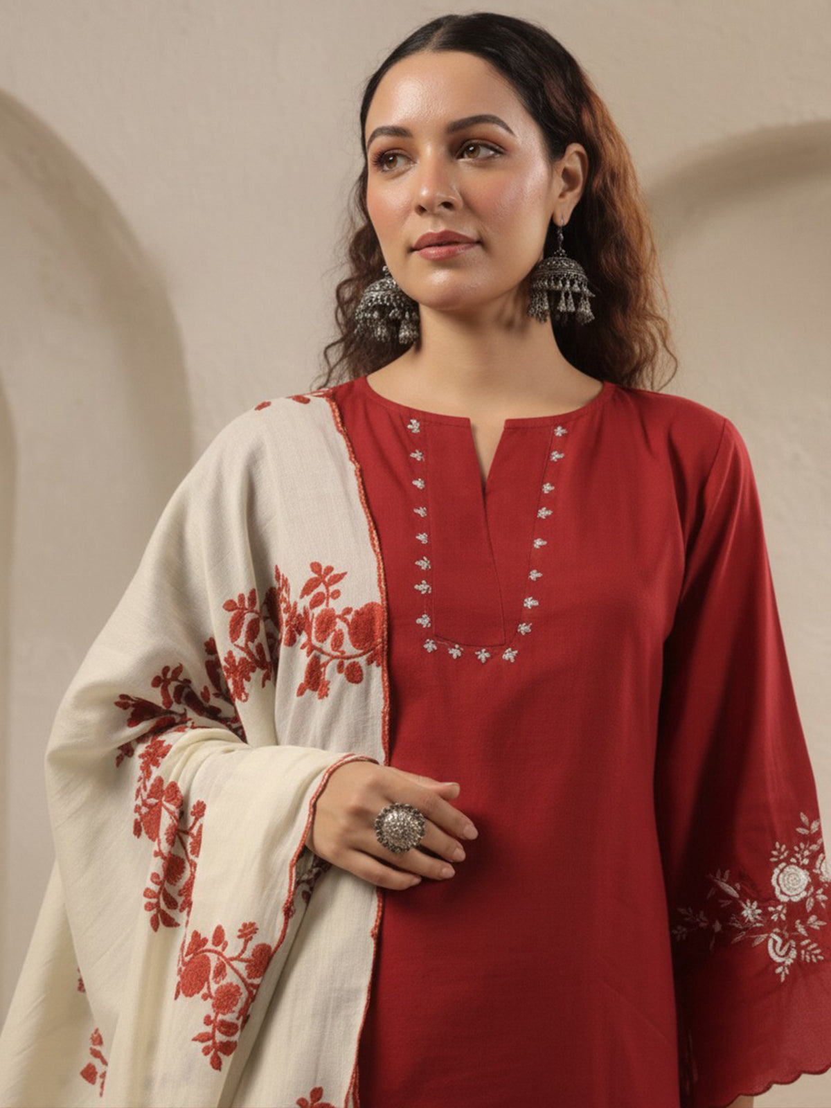 Maroon threadwork floral printed contrast dupatta silk kurti set
