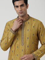 Gold silk blend kurta suit with embroidery and threadwork for men