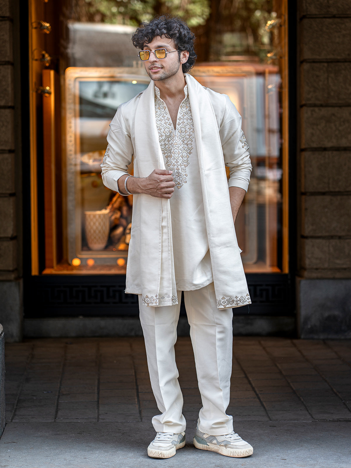 Off white geometric embroidered kurta suit for men