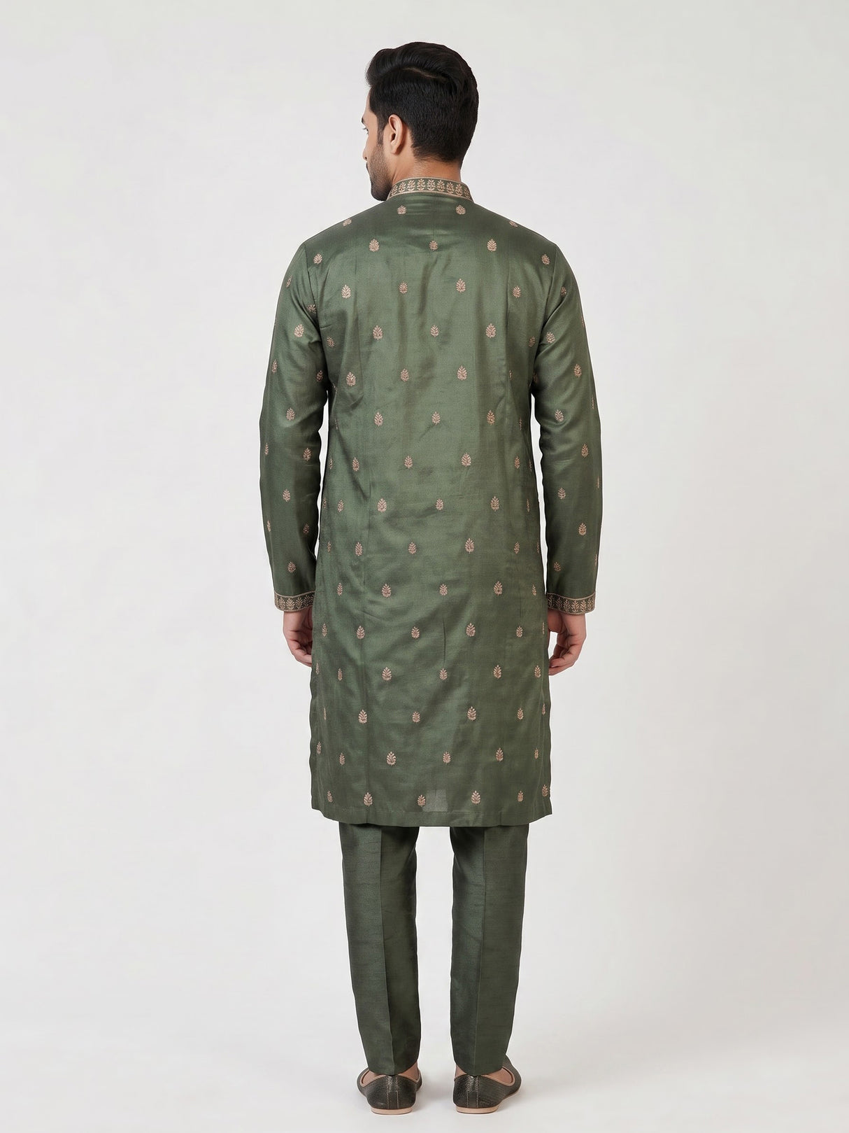 Green silk blend mens kurta suit with intricate butti detailing