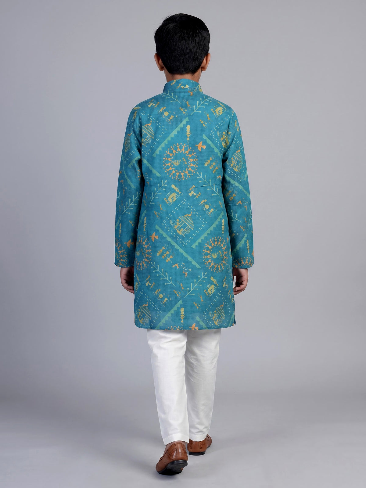 Blue warli print boys kurta suit