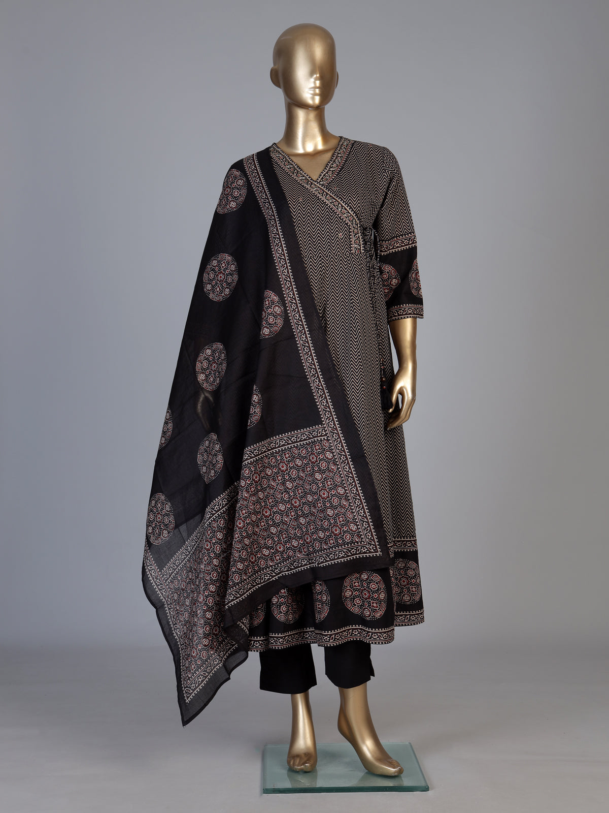 Black cotton blend embellished printed kurti set