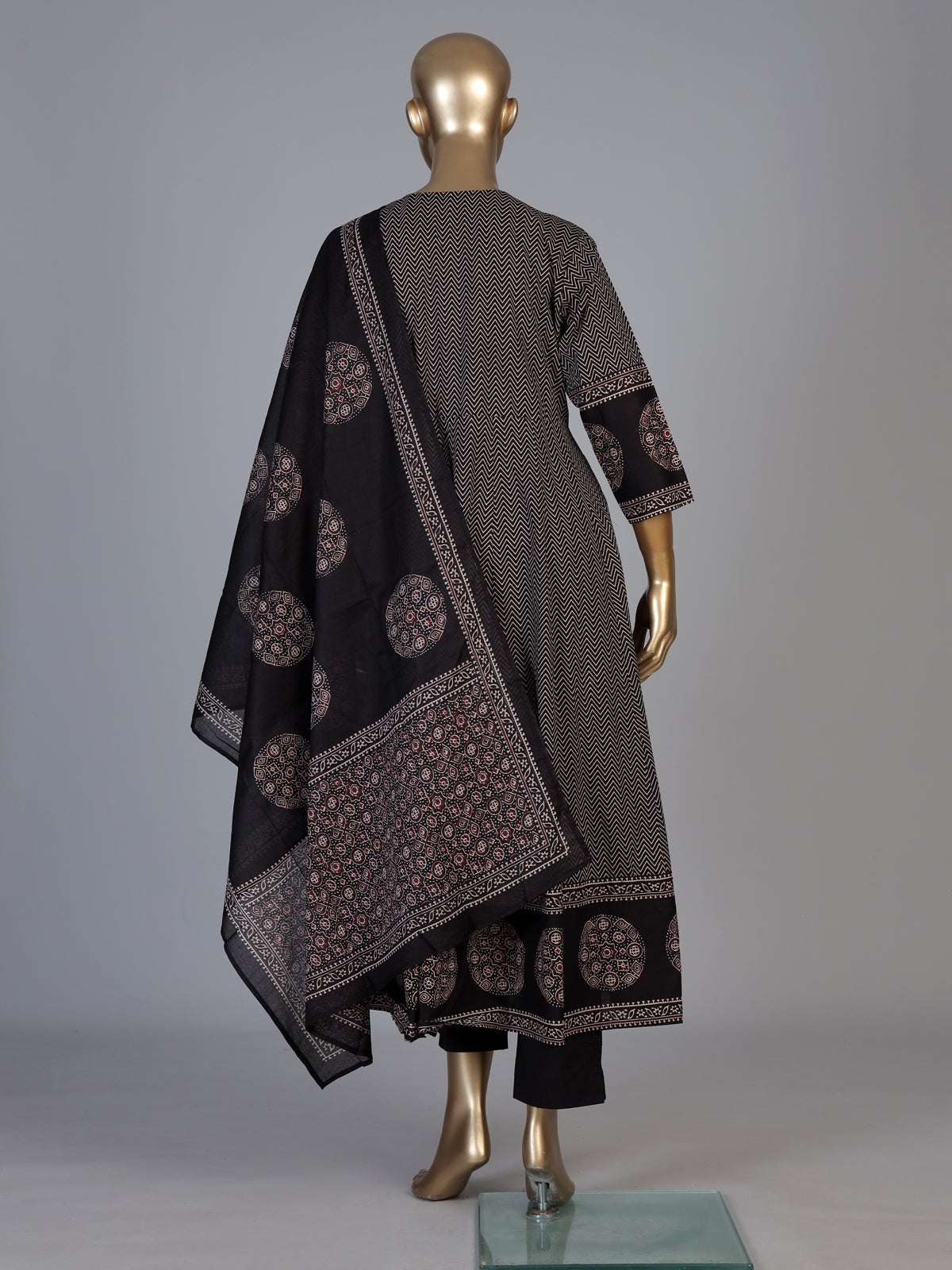 Black cotton blend embellished printed kurti set