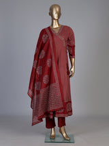 Red cotton blend embellished printed kurti set