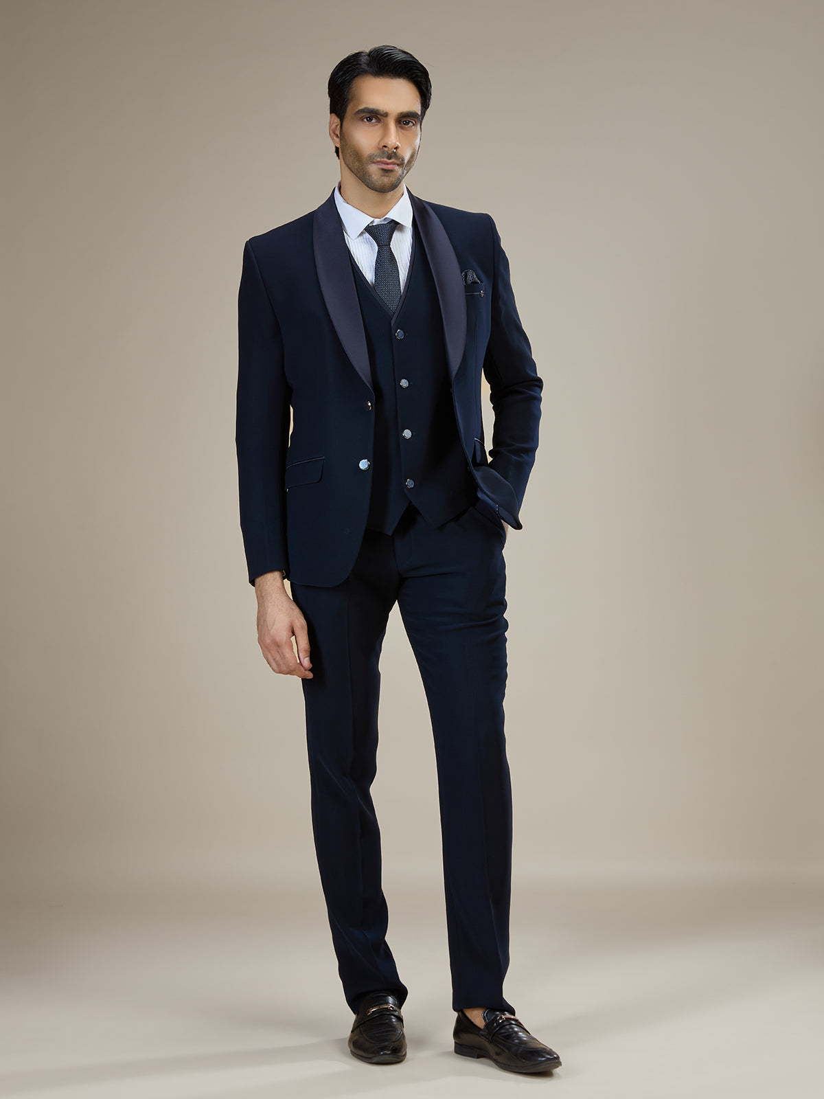 Navy blue classic shawl lapel coat suit