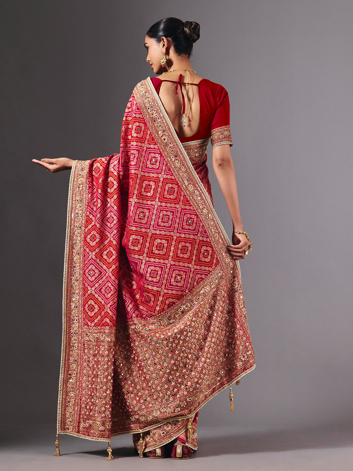 Rani pink georgette saree for wedding celebration