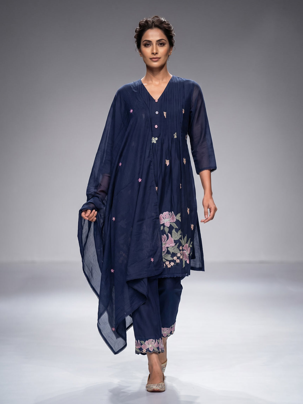 Elegant blue cotton blend kurti set with floral embroidery