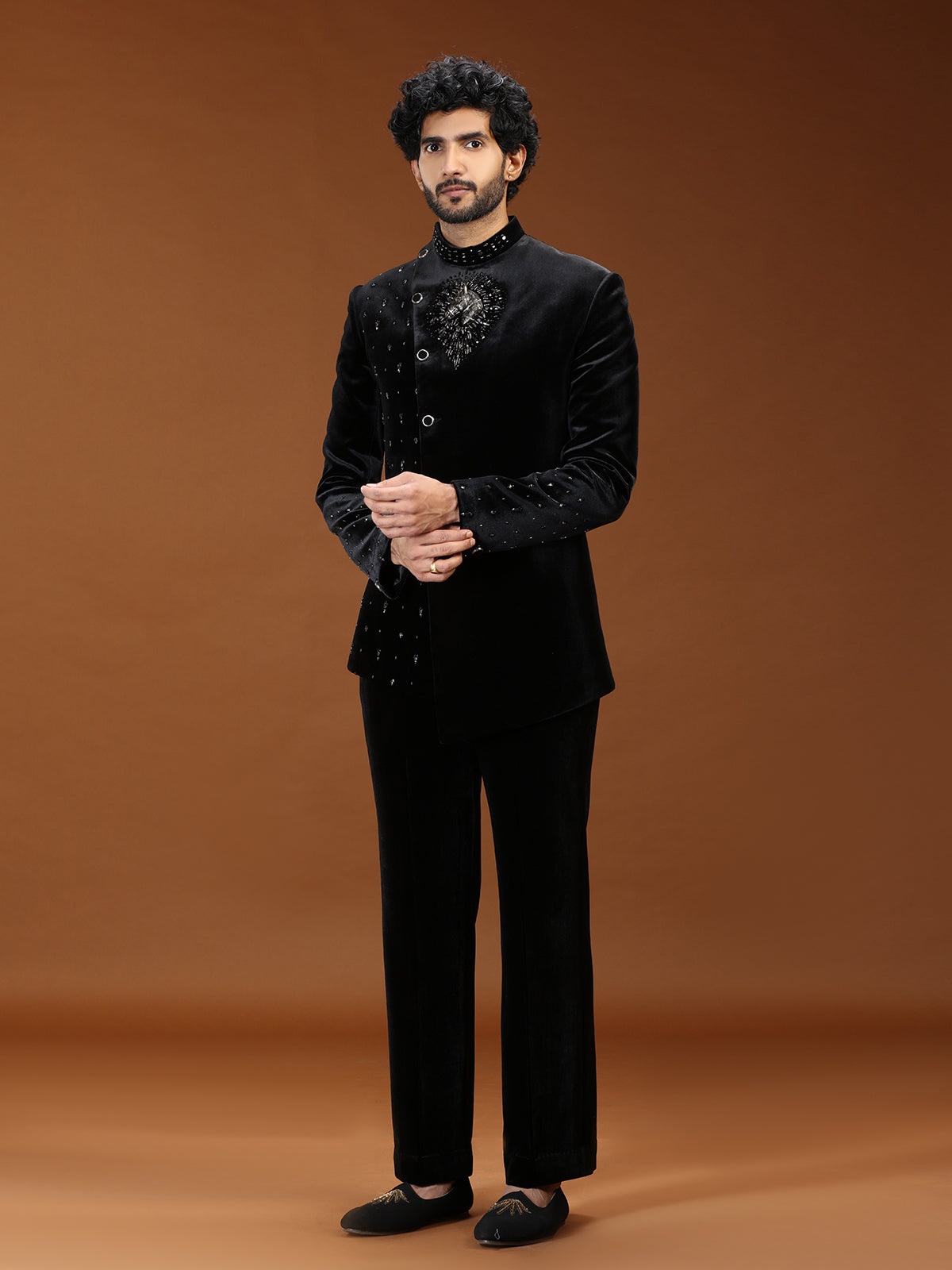 Black velvet sculpted horse crest mens Jodhpuri suit