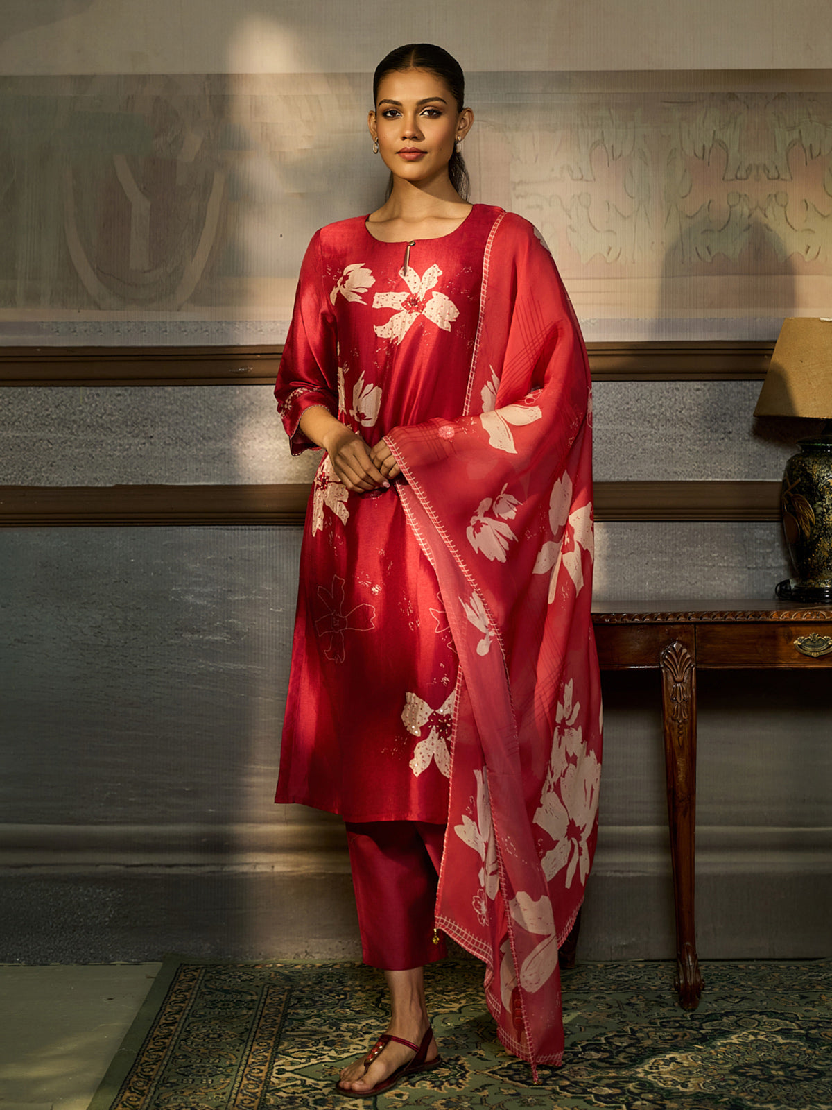 Red printed cotton silk women kurti set with floral motifs