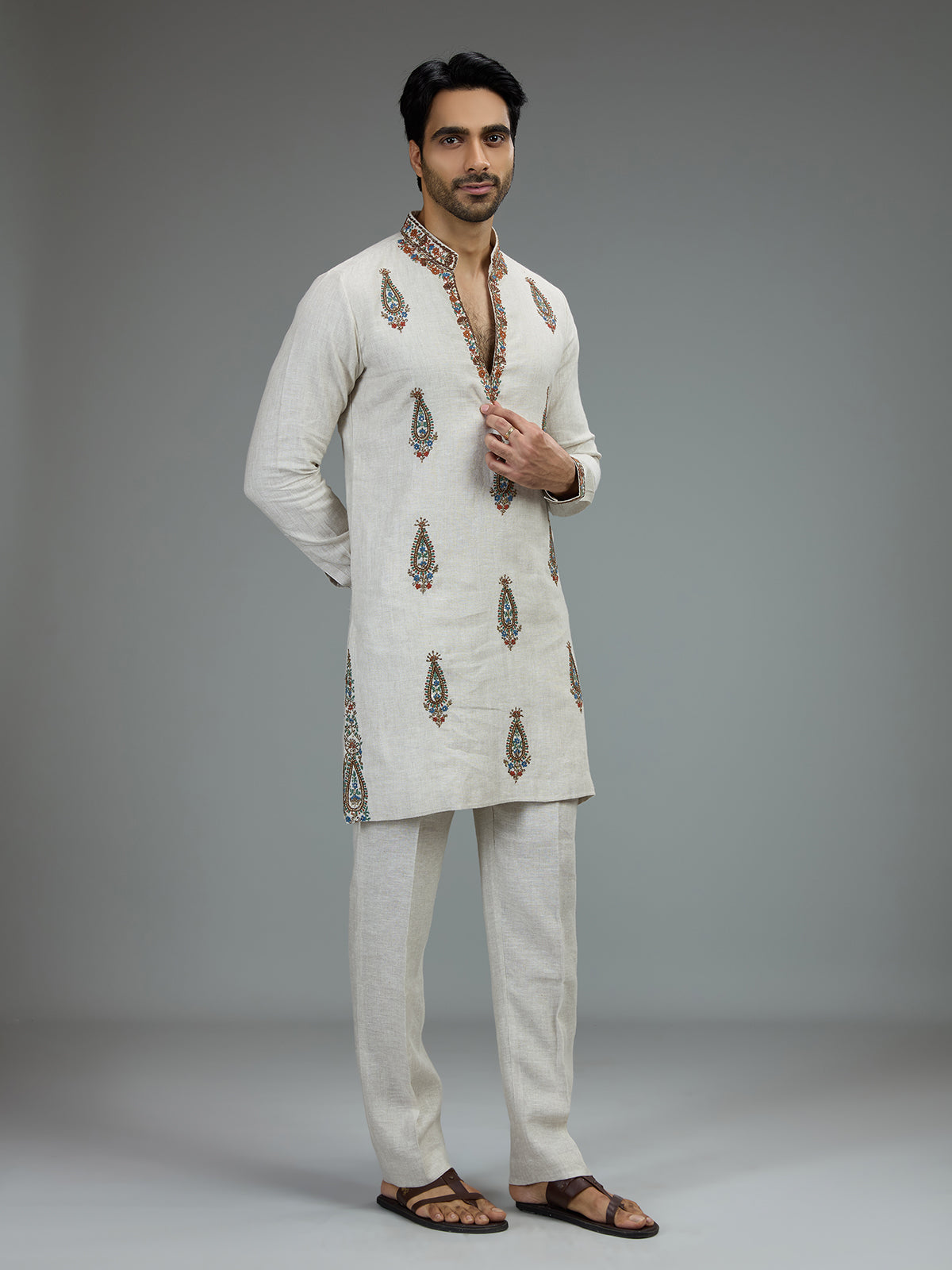 White classic mens kurta pajama with heritage embroidery