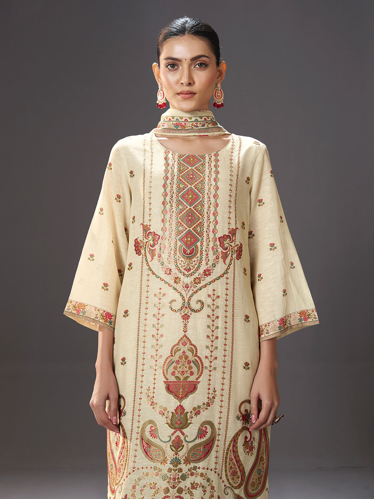 Cream cotton blend kashmiri inspired kurti set with zari detailing