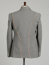 Light grey single-breasted blazer with floral brooch