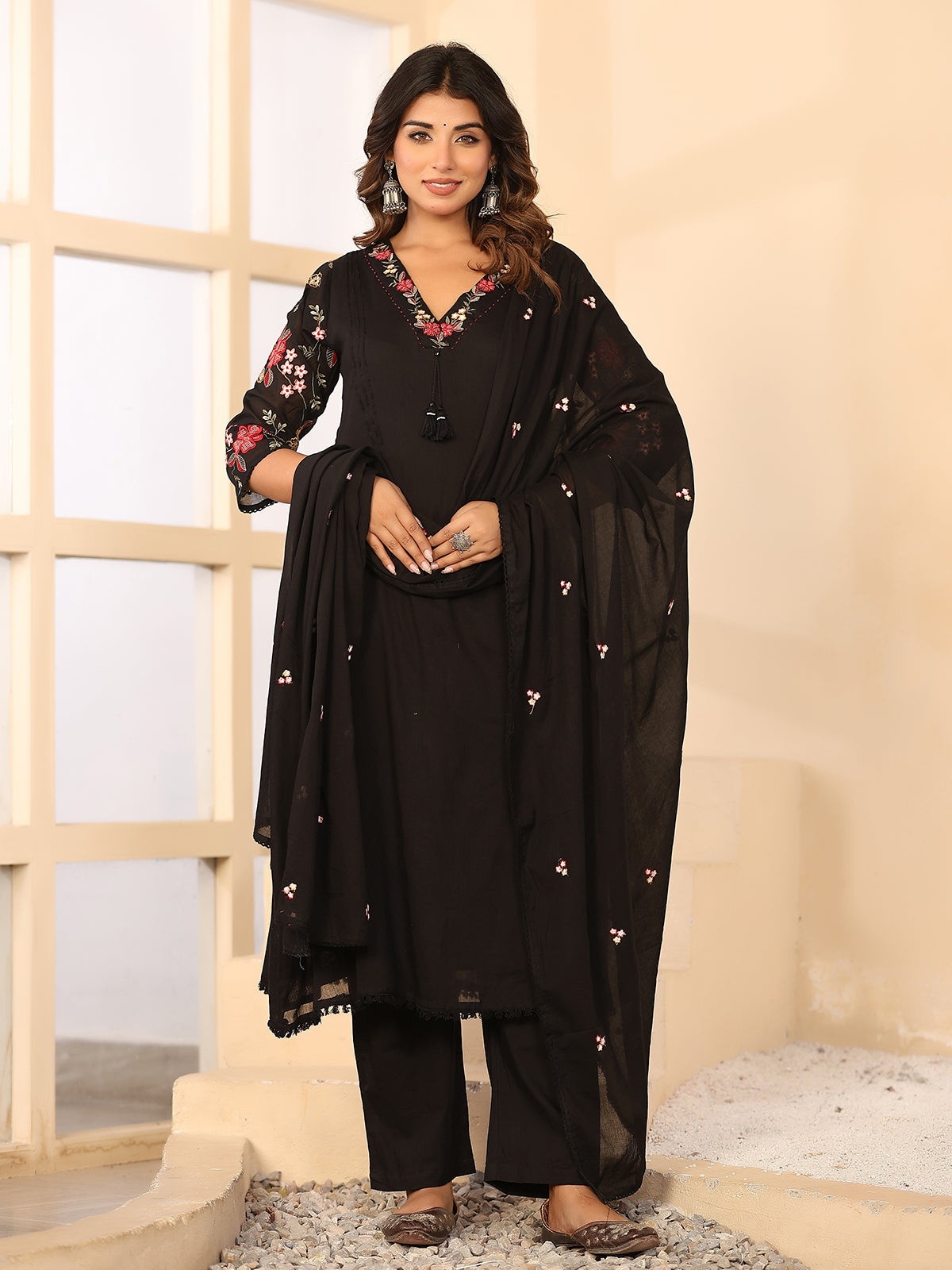 Black floral women kurti set