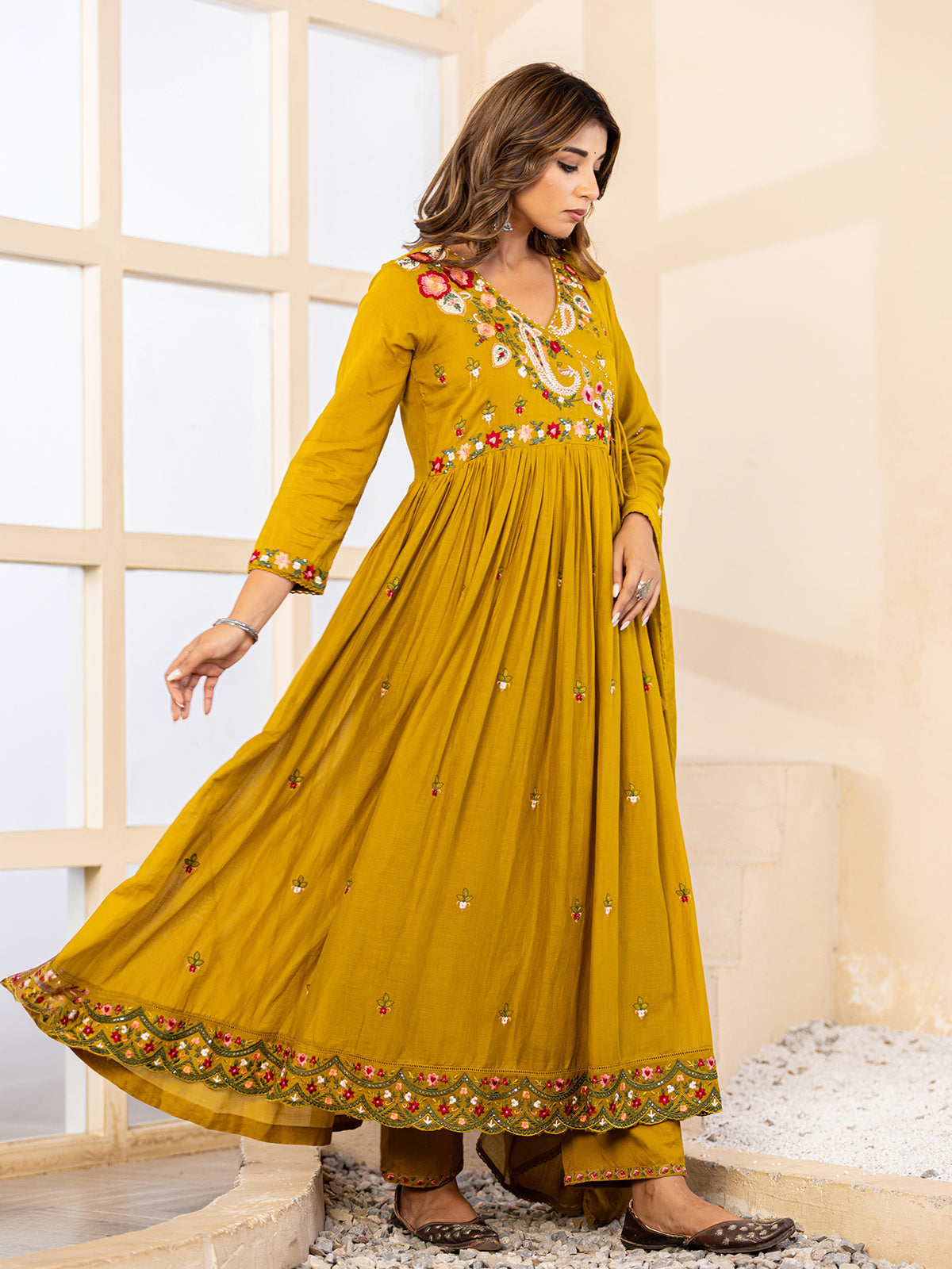 Mustard yellow paisley women kurti set