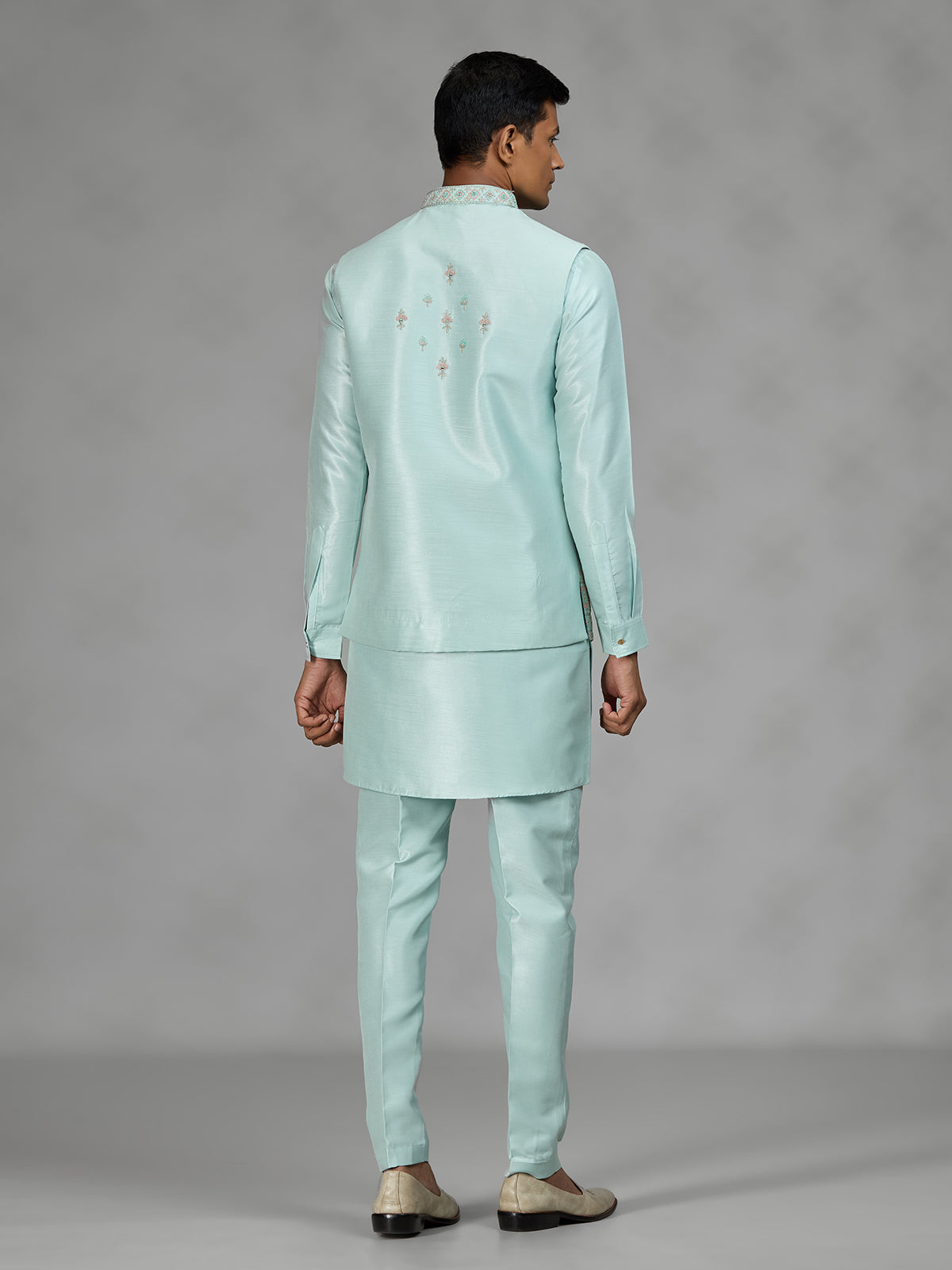 Firozi blue floral bundi mens waistcoat set