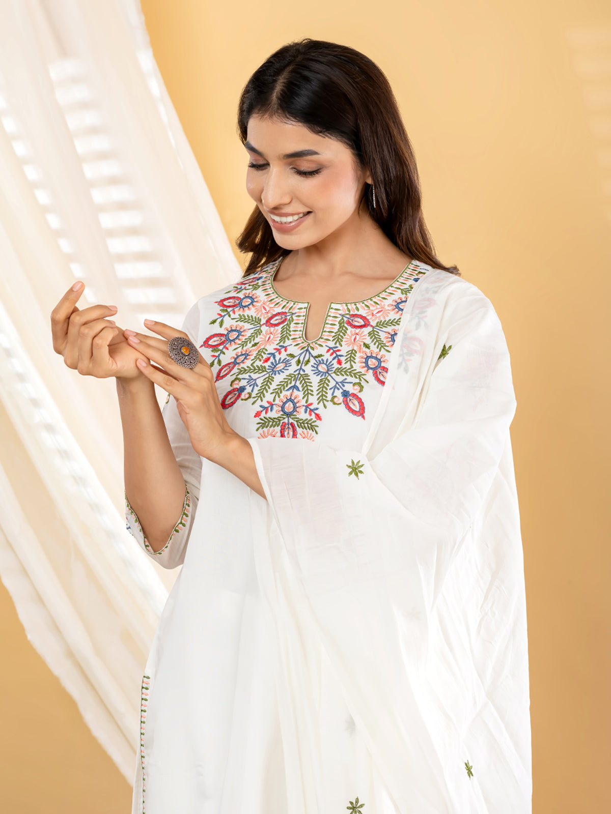 Off white kashmiri floral women kurti set