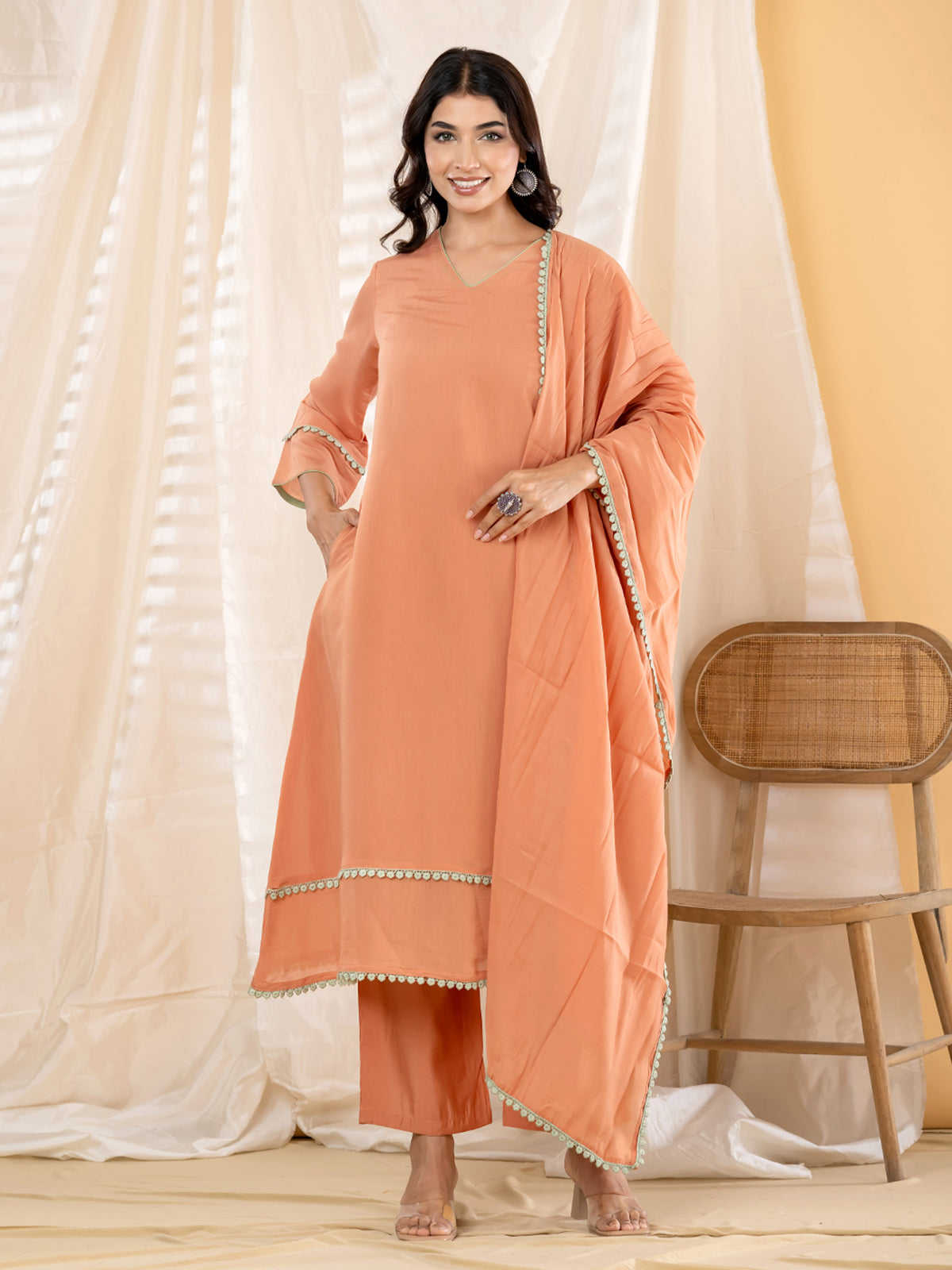 Peach lace border women kurti set