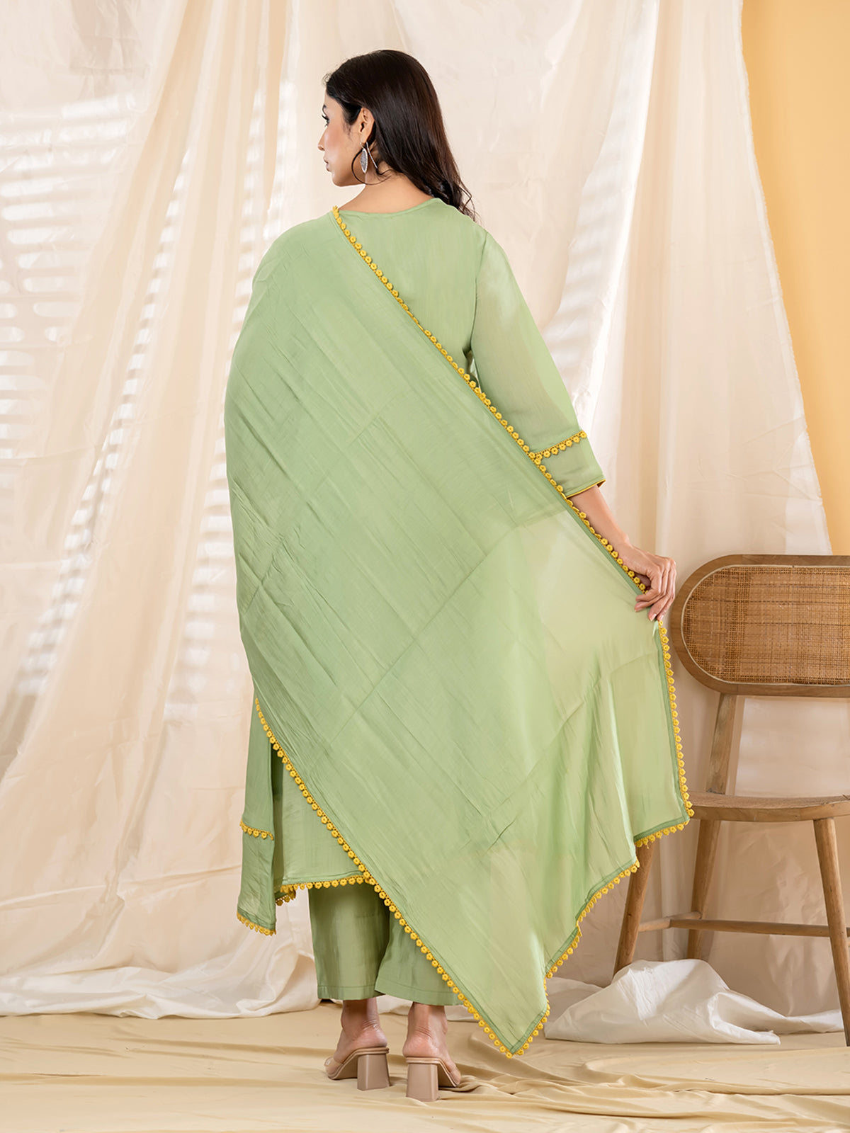 Pista green lace detail women kurti set