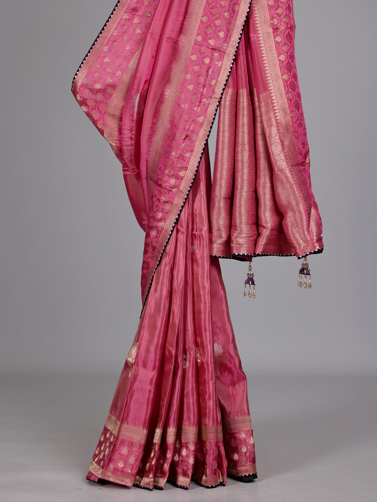 Onion pink bandhani silk-blend saree with readymade blouse