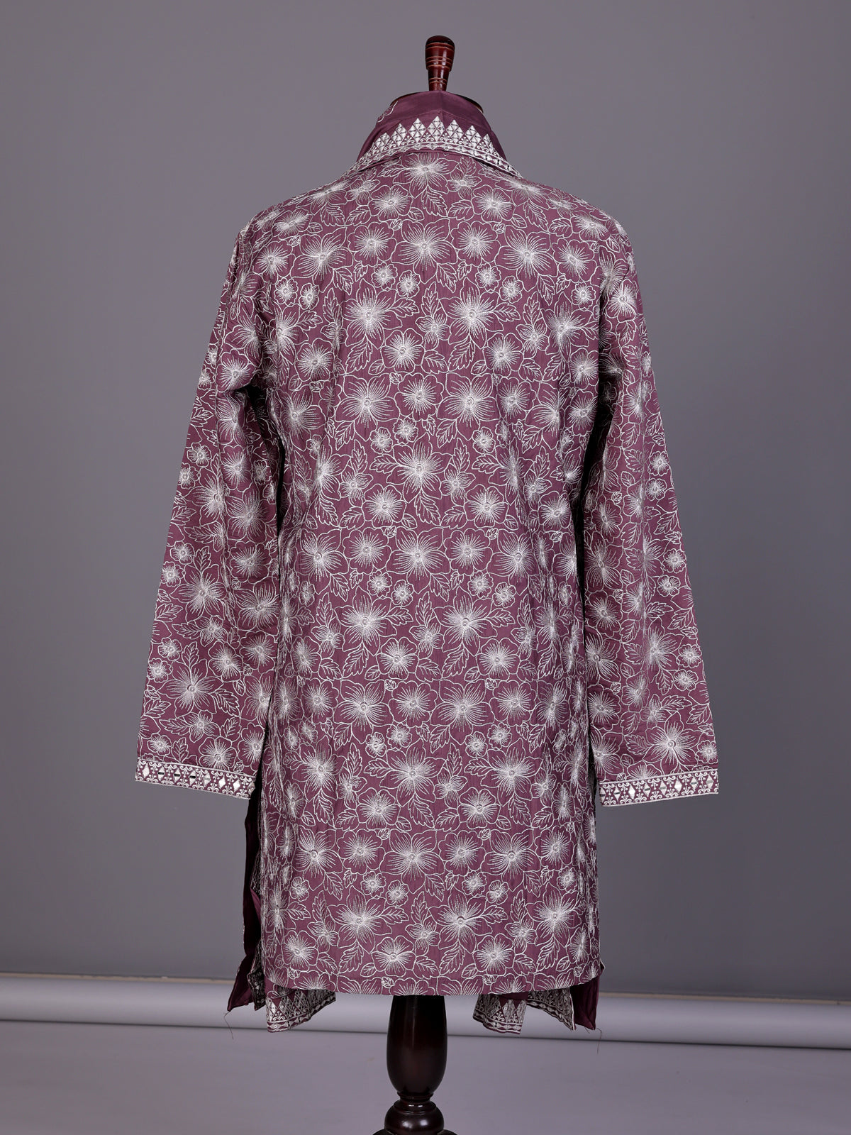 Light wine embroidered aabla kurta suit with dupatta for mens