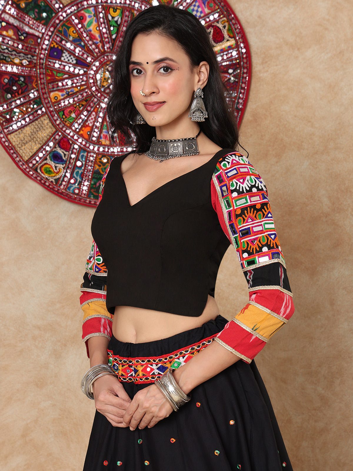 Black thread mirror work sweetheart quarter sleeve blouse design