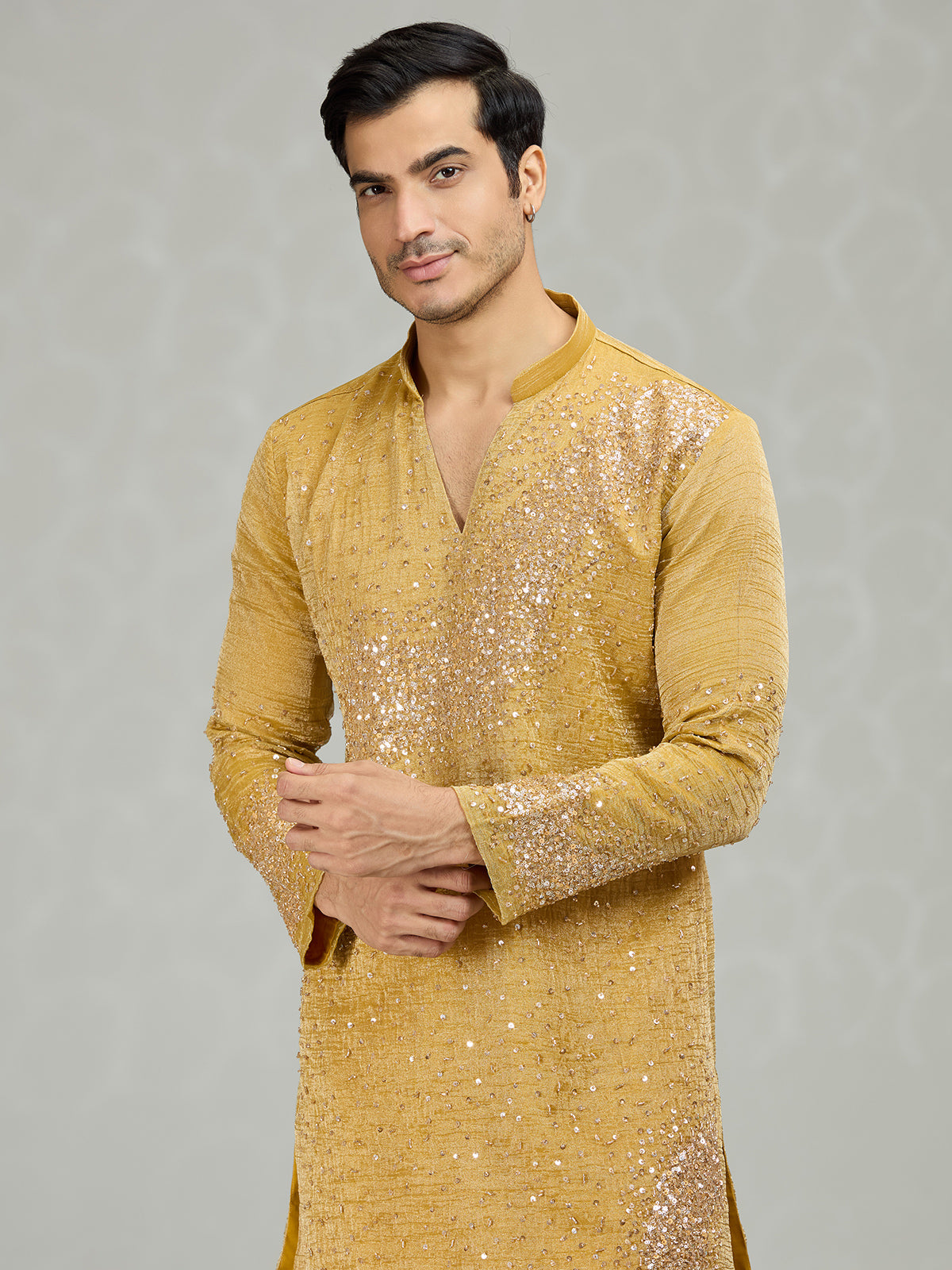 Yellow radiant wave ornamentation men kurta suit