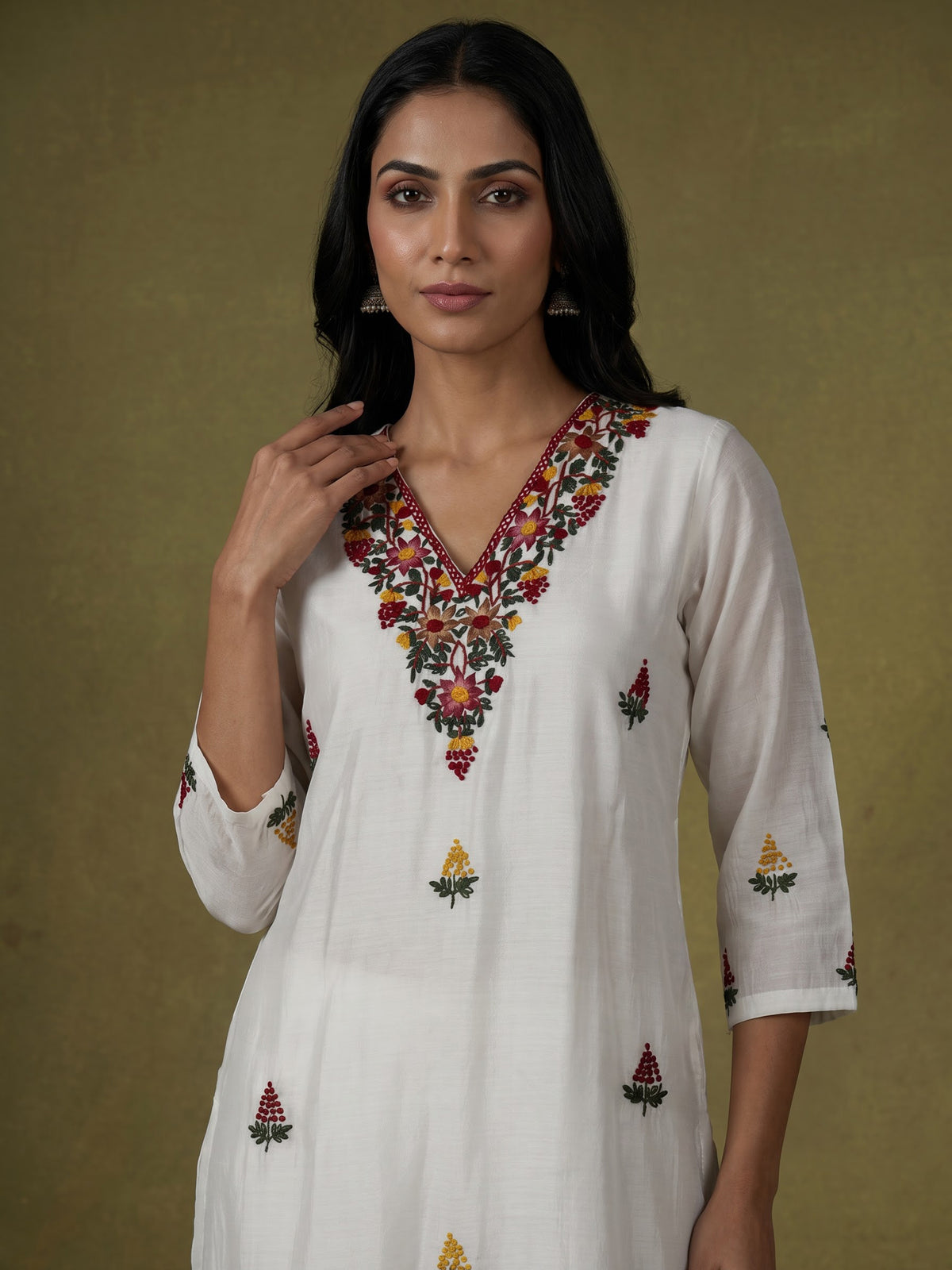 White tusser silk kurti set with delicate floral embroidery