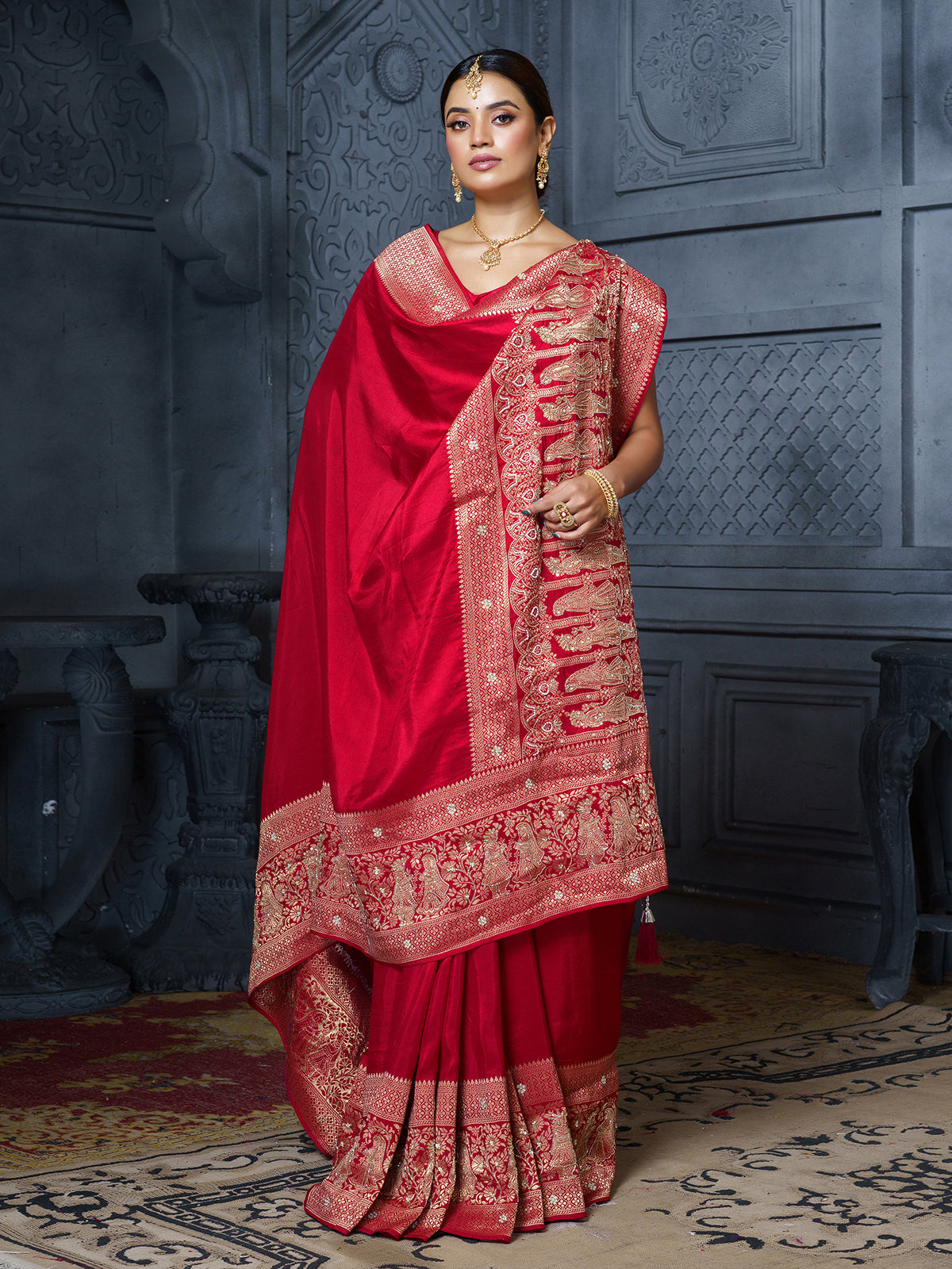 Red bridal procession heritage dola silk saree for women