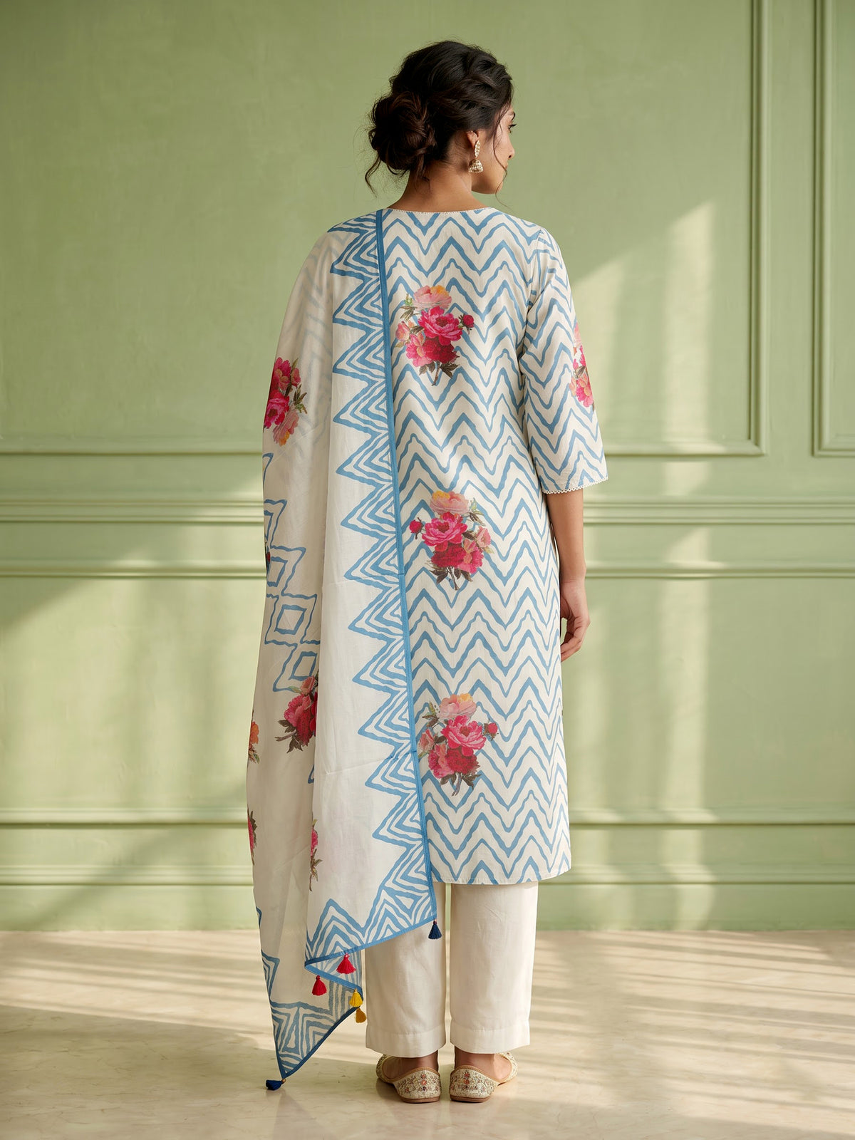 Off white peony wave women kurta set