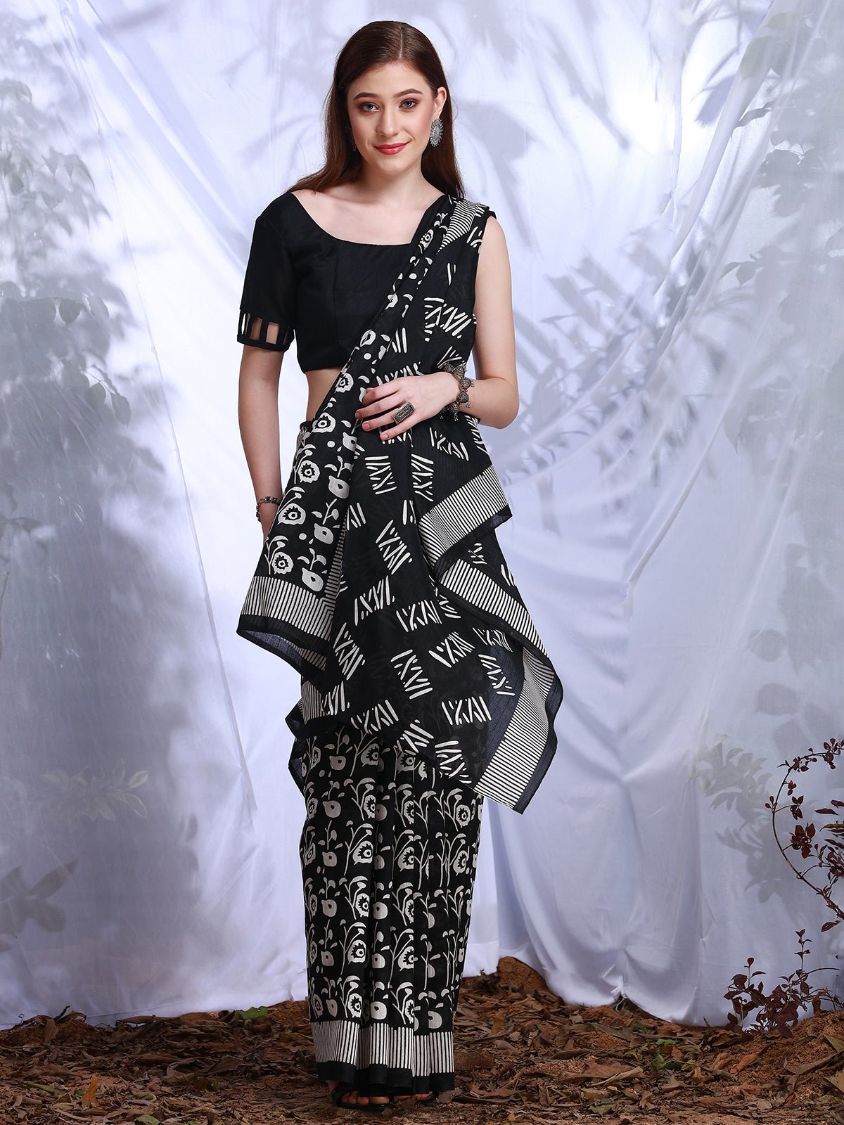 Black bhagalpuri silk saree in printed