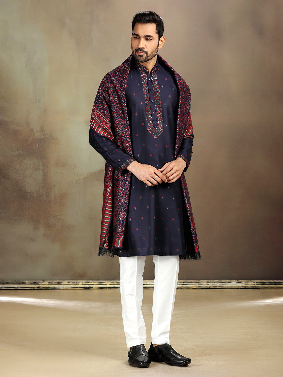 Navy banarasi kurta set for grand events