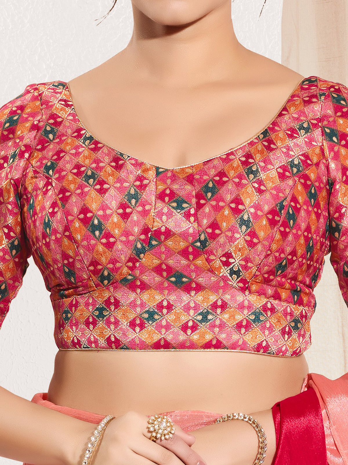 Pink jacquard printed round neck elbow sleeve blouse
