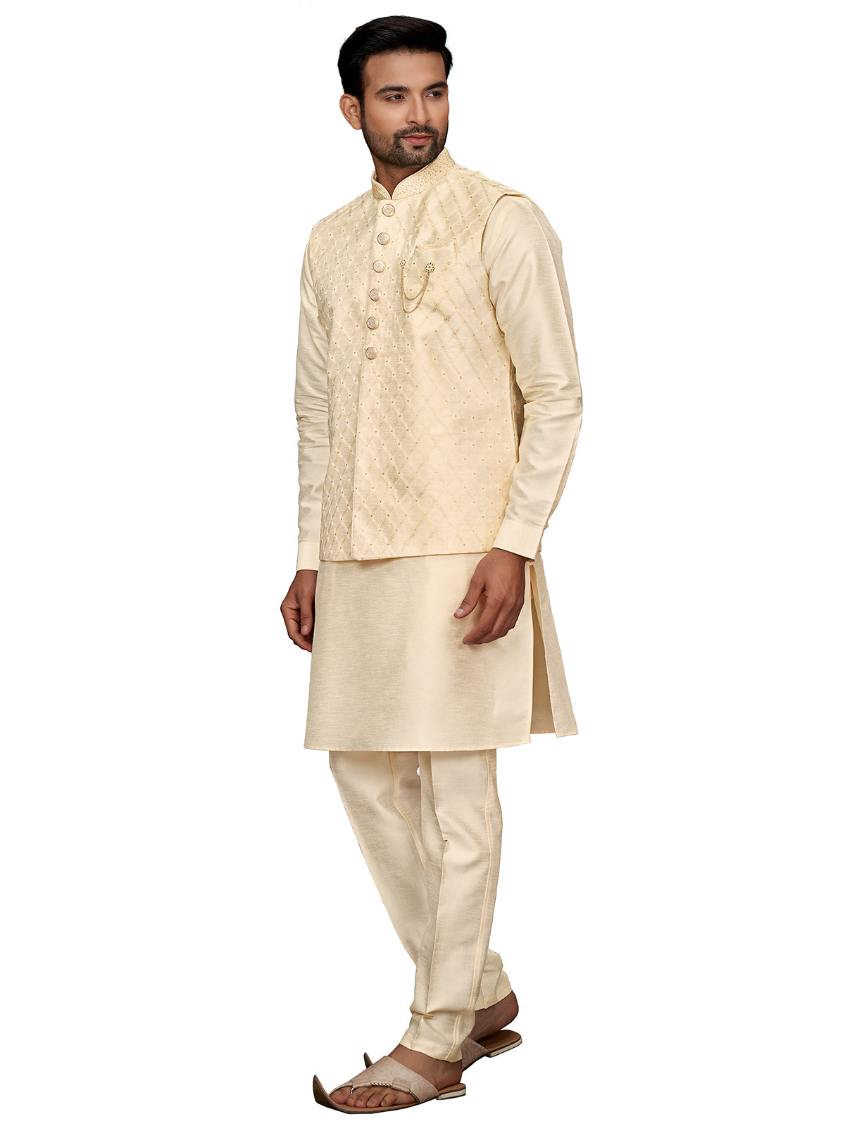 Trendy cream waistcoat set in silk