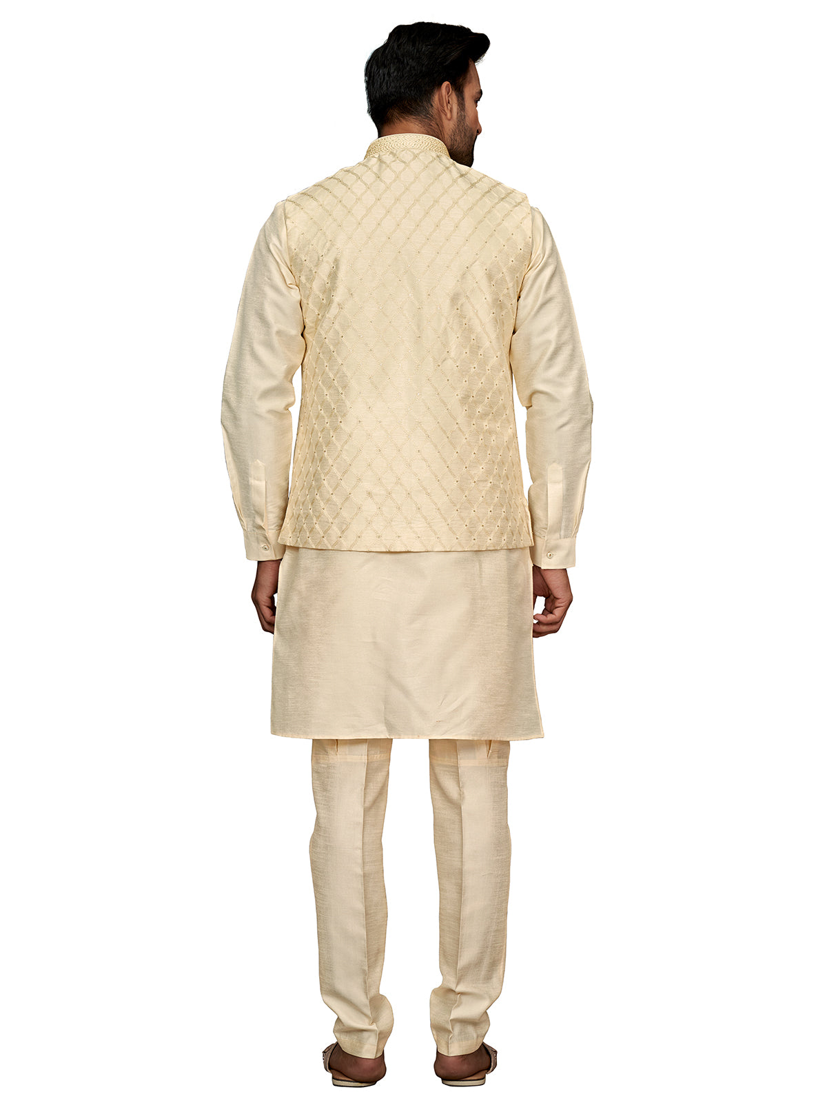 Trendy cream waistcoat set in silk