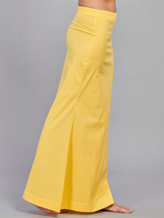Yellow plain lycra cotton petticoat