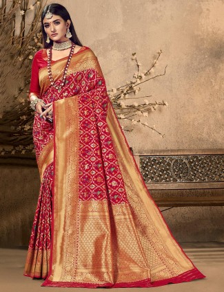 Amazing red saree for wedding occasions in patola silk