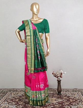 Attirable magenta patola silk saree for wedding seasons