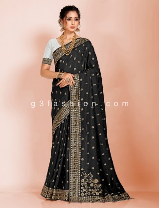 Black dola silk wedding saree in tassels pallu