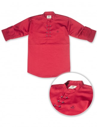 Blazo magenta solid full sleeve kurta shirt