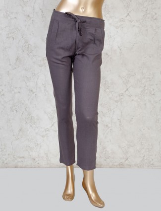 Boom presented solid grey linen pant