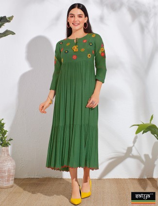 Casual look pastel green cotton kurti for women