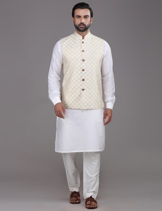 Cream and white silk mens waistcoat set