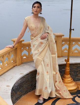 Cream linen wedding event saree for gorgeous women