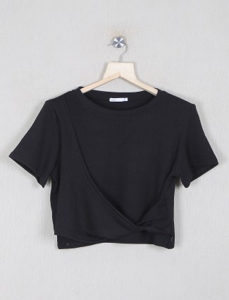 Deal exclusive black solid casual top in cotton