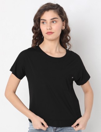 Deal plain black half sleeve top
