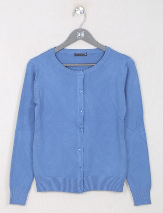 Deal solid blue knitted top for casual wear