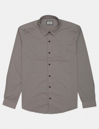Frio solid beige cotton mens casual shirt