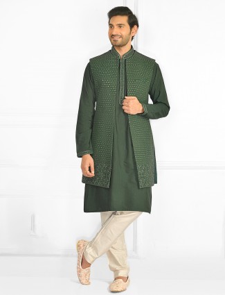 Green hue mens waistcoat set with sequins details